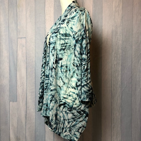 Chico's Size 1 Open Front Cardigan 3/4 Sleeve - Picture 3 of 5